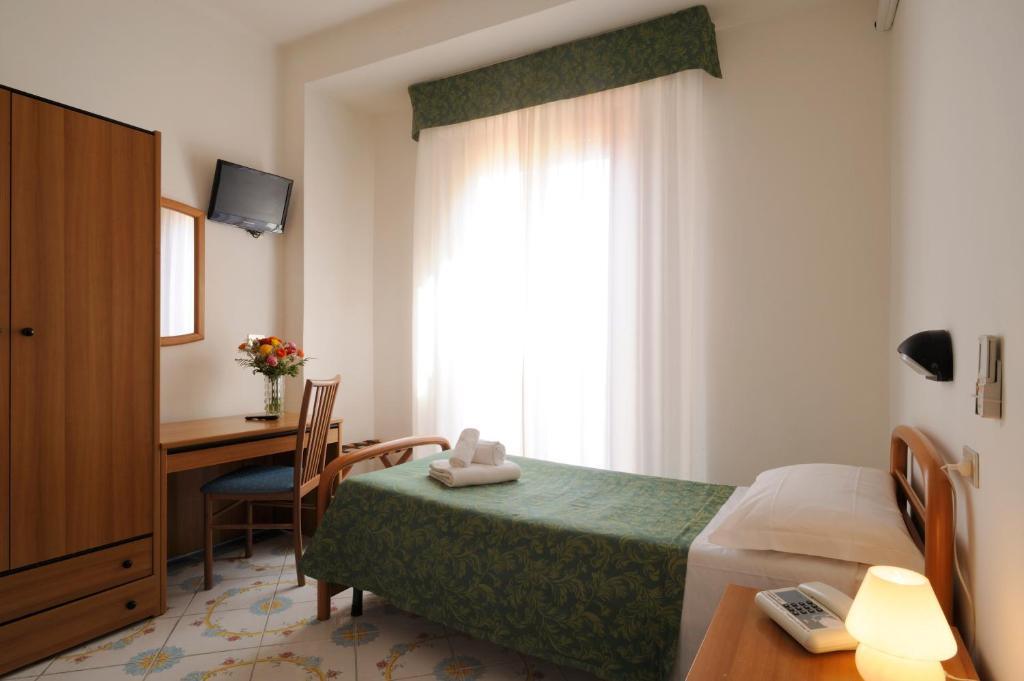 Hotel Delfino Laigueglia Pokoj fotografie