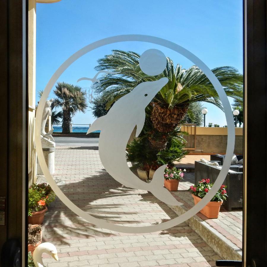 Hotel Delfino Laigueglia Exteriér fotografie